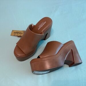 Cool Planet by Steve Madden clog sandals NEW